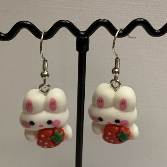 Strawberry Earring, Easter Bunny, Bunny Earring, Easter Earring, Easter Basket - Picture 4 of 8